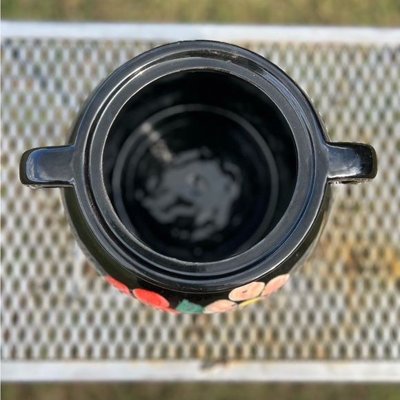 Vintage Black Hand-painted Mccoy Cookie
Jar C4-50. - Picture 2 of 4